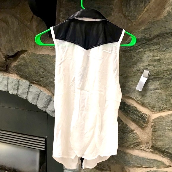 COPY - Eye Candy Sheer Backless Sassy Sleeveless Blouse Size M - Picture 6 of 10